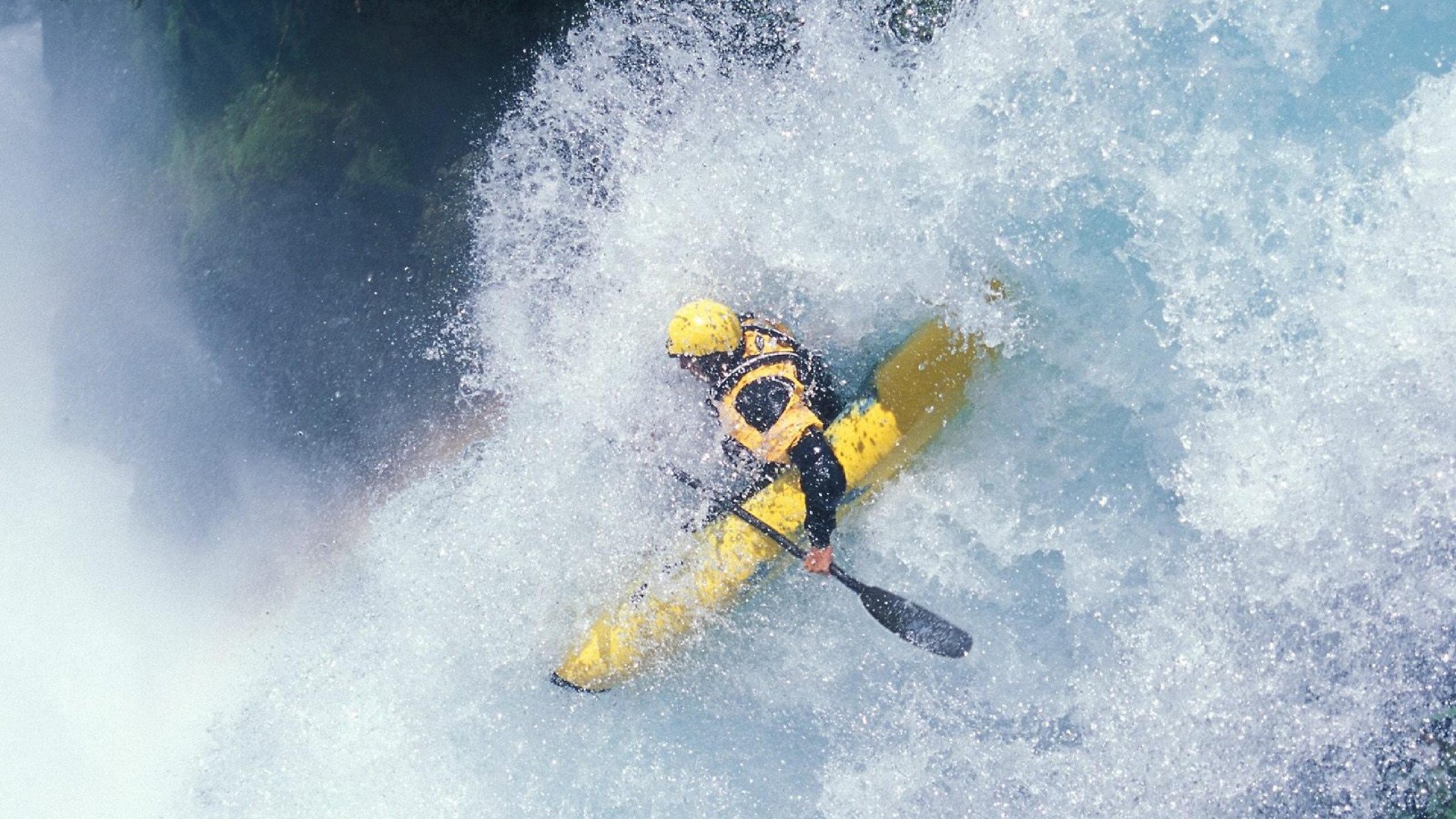 米兰足球官网-赛场外的温暖：队伍的团队建设与激励故事，团队 队伍
